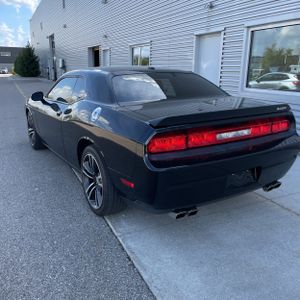 DODGE CHALLENGER SRT8 CORE - 4