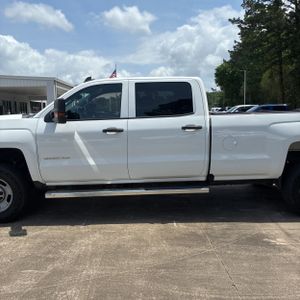 CHEVROLET SILVERADO - 4