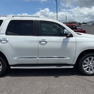 2021 Toyota SEQUOIA PLATINUM photo 9