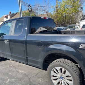 FORD F-150 XL - 6