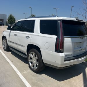 2018 Cadillac ESCALADE LUXURY — фото 5