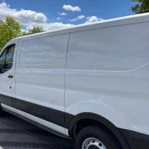 FORD TRANSIT 150 - 6