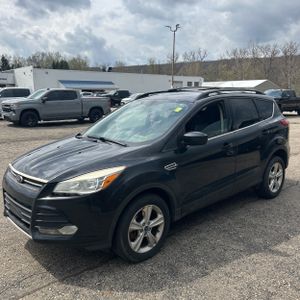 FORD ESCAPE SE - 1