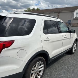 FORD EXPLORER XLT - 8