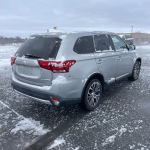 MITSUBISHI OUTLANDER ES - 8