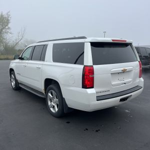 CHEVROLET SUBURBAN LT - 5