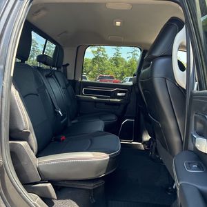 2024 RAM 2500 LARAMIE thumbnail 39