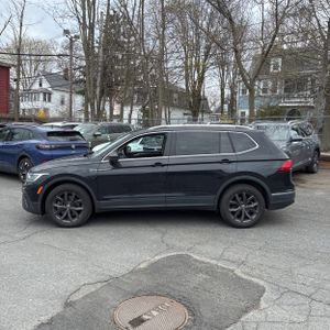 VOLKSWAGEN TIGUAN SE 4MOTION - 3