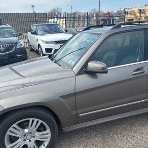 MERCEDES-BENZ GLK - 2