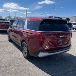 KIA CARNIVAL LXS - 5