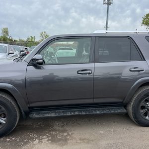 TOYOTA 4RUNNER - 4