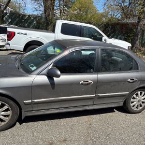 HYUNDAI SONATA GLS - 3