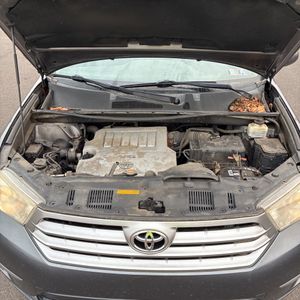 صورة مصغرة 40 لـ 2013 Toyota HIGHLANDER LIMITED
