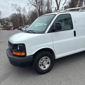 CHEVROLET EXPRESS 2500 - 2
