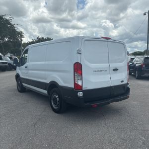 FORD TRANSIT 150 - 5