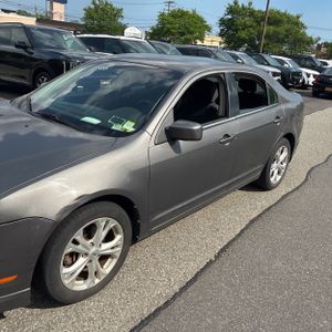 FORD FUSION SE - 2