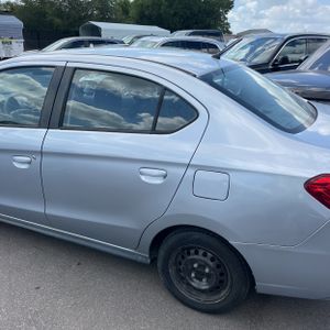 MITSUBISHI MIRAGE G4 ES - 6