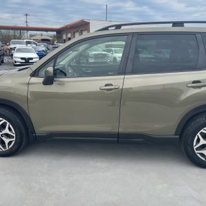 SUBARU FORESTER PREMIUM - 4