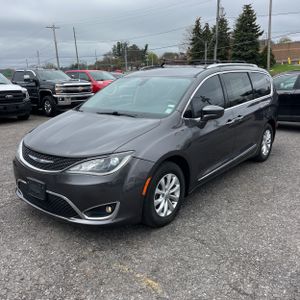 CHRYSLER PACIFICA TOURING L - 1