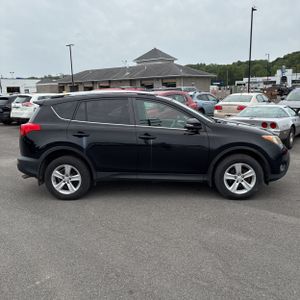 2013 Toyota RAV4 XLE photo 10