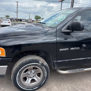 DODGE RAM 1500 SLT/LARAMIE - 2
