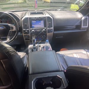 صورة مصغرة 41 لـ 2018 FORD F-150 PLATINUM