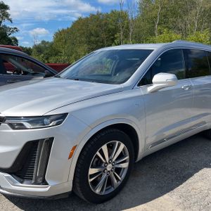 2020 Cadillac XT6 PREMIUM LUXURY photo 2