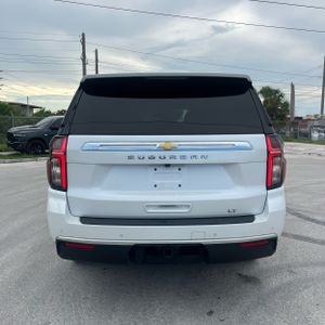 2024 Chevrolet SUBURBAN LT photo 7