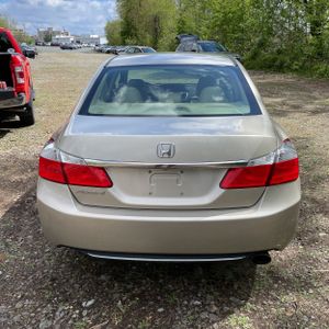 HONDA ACCORD LX - 7
