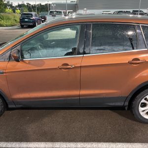 2017 FORD ESCAPE SE 照片 4