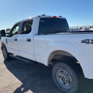 FORD F-250 SUPER DUTY XL - 6