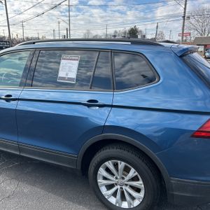 VOLKSWAGEN TIGUAN S 4MOTION - 6