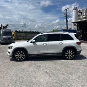 صورة 3 لـ 2021 Mercedes-BENZ GLB