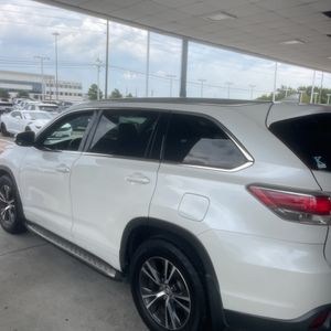صورة 58 لـ 2016 Toyota HIGHLANDER XLE