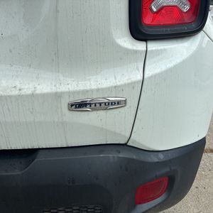 2019 JEEP RENEGADE LATITUDE — миниатюра 23