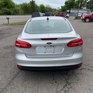 FORD FOCUS SE - 7