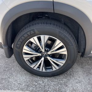 2023 Nissan ROGUE SV — миниатюра 19