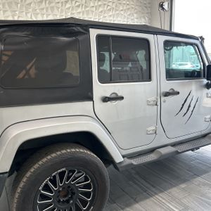 2011 JEEP WRANGLER UNLIMITED SAHARA — фото 8