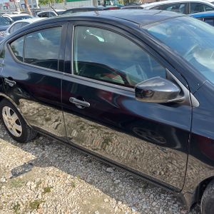 صورة 9 لـ 2016 Nissan VERSA S