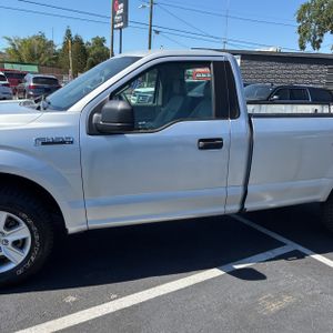 FORD F-150 XL - 4