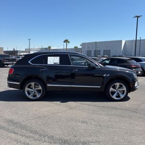 2017 Bentley BENTAYGA BASE — фото 10