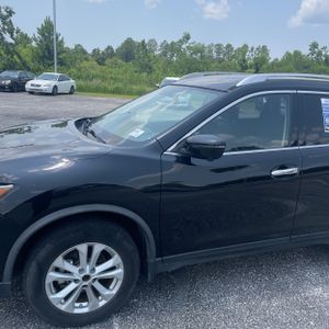 2016 Nissan ROGUE SV — фото 2