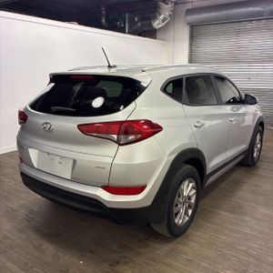 HYUNDAI TUCSON SE - 8