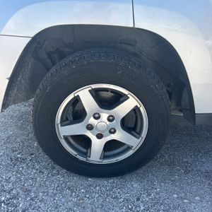 2006 JEEP GRAND CHEROKEE LAREDO — миниатюра 19