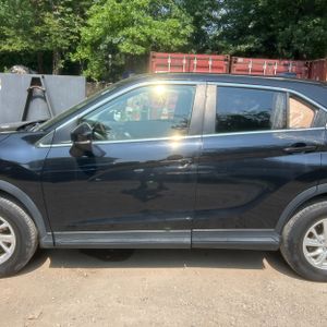 2019 Mitsubishi ECLIPSE CROSS ES — фото 4
