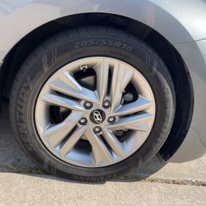 2019 Hyundai ELANTRA SEL thumbnail 20