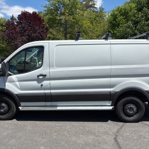 FORD TRANSIT 250 - 4