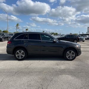 MERCEDES-BENZ GLC - 10