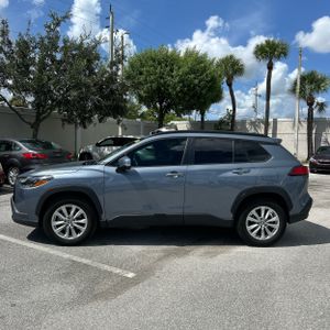 2022 Toyota COROLLA CROSS LE 照片 3