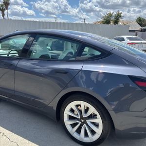 TESLA MODEL 3 BASE - 6